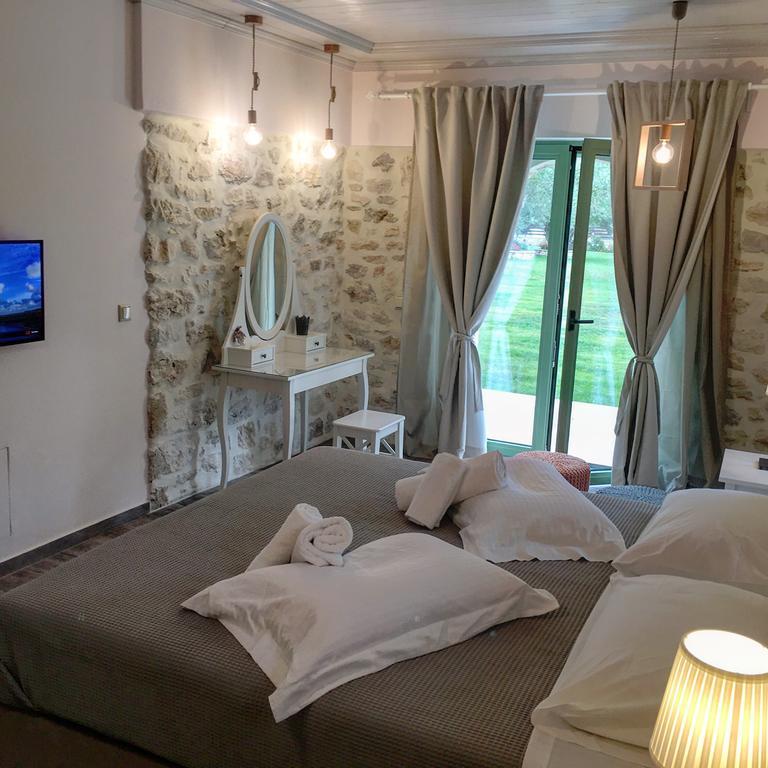 Bellou Villas Sivota Eksteriør billede